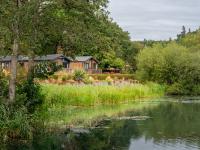 Pearl Lake Country Holiday Park