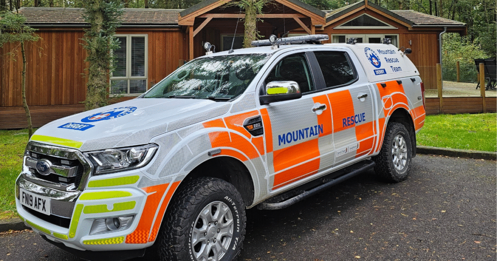 derby mountain rescue team