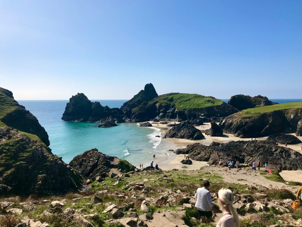 kynance cove in cornwall