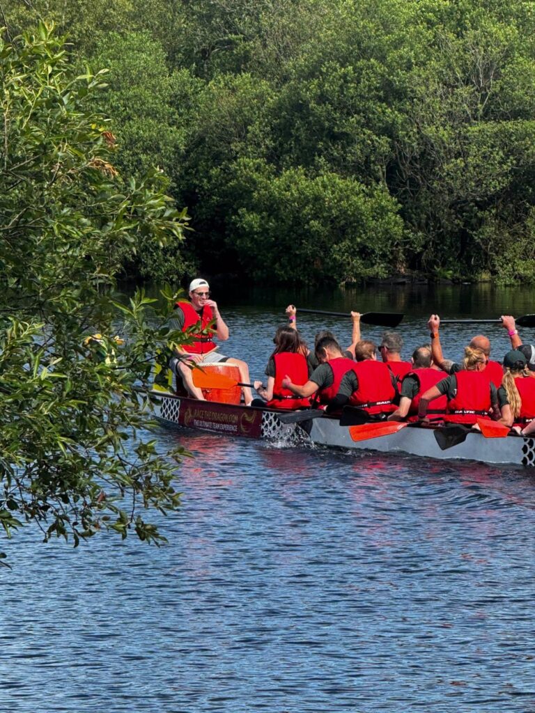 racing dragon boats